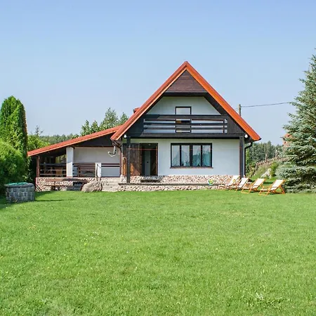 4 Bedroom Amazing In Biskupiec