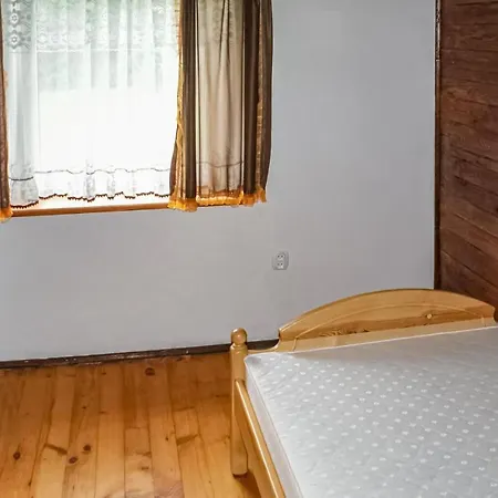 度假居 4 Bedroom Cozy In 比斯库佩茨
