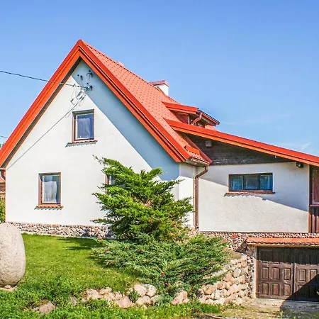 Holiday home 4 Bedroom Amazing In Biskupiec Biesowko